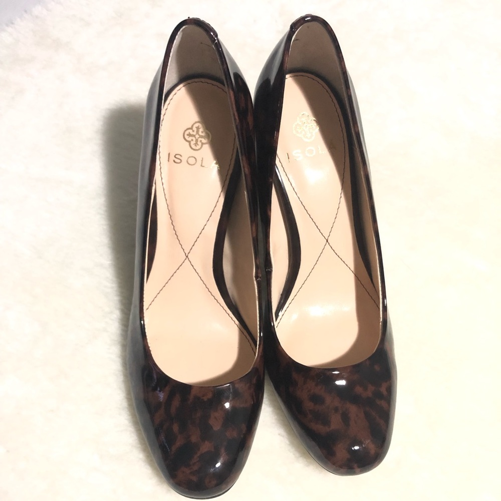 Isola • Leopard Patent Leather Pumps